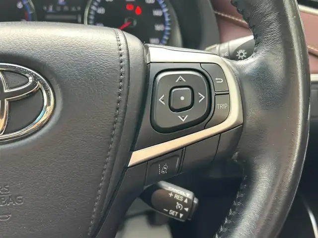 トヨタ ハリアー プレミアム 香川県 2014(平26)年 7.9万km ホワイトパールクリスタルシャイン 4WD車/社外HDDナビ/フルセグ/CD/DVD/BT/バックカメラ/サンルーフ/黒革シート/パワーシート/シートヒーター/電動テールゲート/オートハイビーム/LEDヘッドライト/スマートキー