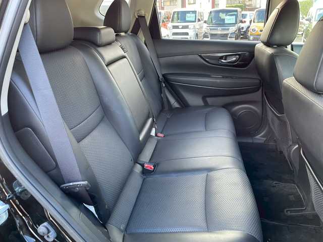 日産 エクストレイル ハイブリッド 20X 宮崎県 2018(平30)年 3.6万km ダイヤモンドブラック 全方位カメラ/純正ナビ/プロパイロット操舵支援/レーダークルーズコントロール/パワーバックドア/カプロンシート/コーナーセンサー/ルーフレール/前後ドラレコ/ＥＴＣ/Ｂｌｕｅｔｏｏｔｈ　ＴＶ　ＤＶＤ　ＡＵＸ/プッシュスタート/スマートキー/スペアキー/保証書/取扱説明書