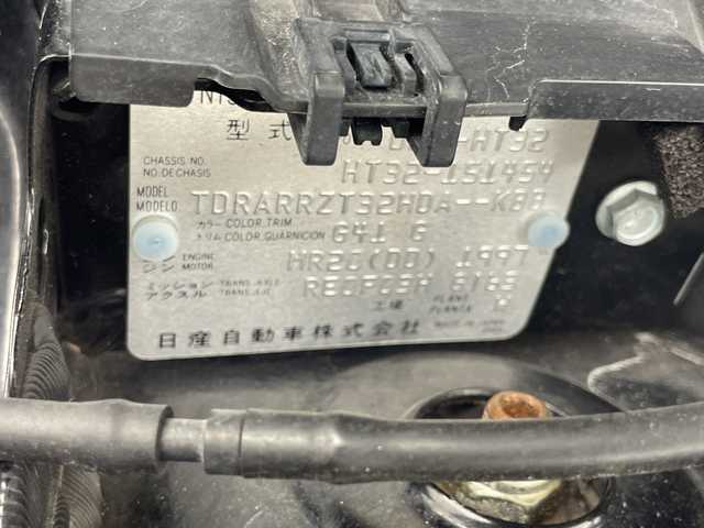 日産 エクストレイル ハイブリッド 20X 千葉県 2018(平30)年 3.6万km ダイヤモンドブラック 純正ナビ/　CD/DVD/Bluetooth/フルセグTV/プロパイロット/レーダークルーズコントロール/レーンキープアシスト/衝突軽減ブレーキ/クリアランスソナー/全方位カメラ/ブラインドスポットモニター/電動パーキング/オートホールド/パワーバックドア/デジタルインナーミラー/ルーフレール/LEDライト/フォグランプ/ETC/前後ドラレコ/ヒーテッドミラー/フロアマット/ドアバイザー