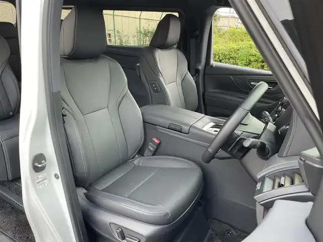 トヨタ アルファードハイブリット Z 東京都 2024(令6)年 1万km ホワイトパールクリスタルシャイン トヨタチームメイト　/セーフティセンス　/左右独立ムーンルーフ　/ユニバーサルステップ　/パワーサンシェード　/パノラミックビューモニター　/ブラインドスポットモニター　/デジタルインナーミラー