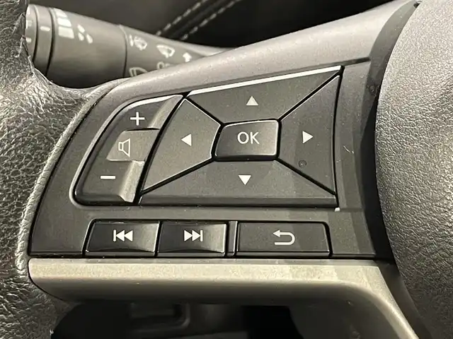 日産 セレナ ハイウェイスター プロパイロットED 愛知県 2016(平28)年 5.4万km マルーンレッド 2トーン 純正10インチナビ/プロパイロット/衝突軽減ブレーキ/両側電動スライドドア/ビルトインETC/LEDヘッドライト/バックカメラ/フルセグＴＶ/Ｂｌｕｅｔｏｏｔｈ/コーナーセンサー/レーンキープアシスト/HDMI接続/プッシュスタート/USB接続/スマートキー/CD/DVD再生/アイドリングストップ/ミュージックサーバー/ミュージックプレイヤー接続/純正フロアマット/純正アルミホイール/オートライト/禁煙車/2トーンカラー/ウィンカーミラー/電動格納ミラー/フォグランプ/電動パーキングブレーキ/オートブレーキホールド/横滑り防止装置/ステアリングリモコン/ハンズフリーパワースライドドア/Wエアコン