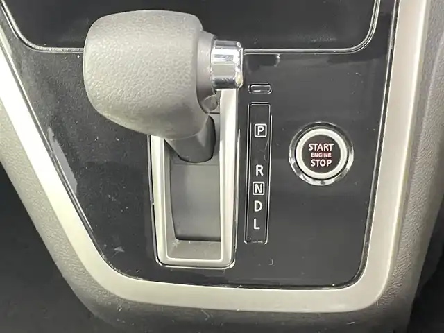 日産 セレナ ハイウェイスター G 千葉県 2016(平28)年 8.1万km シャイニングブルー 禁煙車　/純正９型ナビ　/　フルセグＴＶ　ＢＴ　ＣＤ　ＤＶＤ　/後席モニター　/全周囲カメラ　/両側電動スライドドア　/衝突軽減ブレーキ/車線逸脱警報　/クルーズコントロール　/衝突軽減システム　/ＥＴＣ　/ＬＥＤヘッドライト　/フォグランプ/ステアリングスイッチ/純正フロアマット