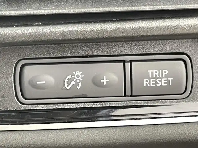 日産 セレナ ハイウェイスター G 千葉県 2016(平28)年 8.1万km シャイニングブルー 禁煙車　/純正９型ナビ　/　フルセグＴＶ　ＢＴ　ＣＤ　ＤＶＤ　/後席モニター　/全周囲カメラ　/両側電動スライドドア　/衝突軽減ブレーキ/車線逸脱警報　/クルーズコントロール　/衝突軽減システム　/ＥＴＣ　/ＬＥＤヘッドライト　/フォグランプ/ステアリングスイッチ/純正フロアマット