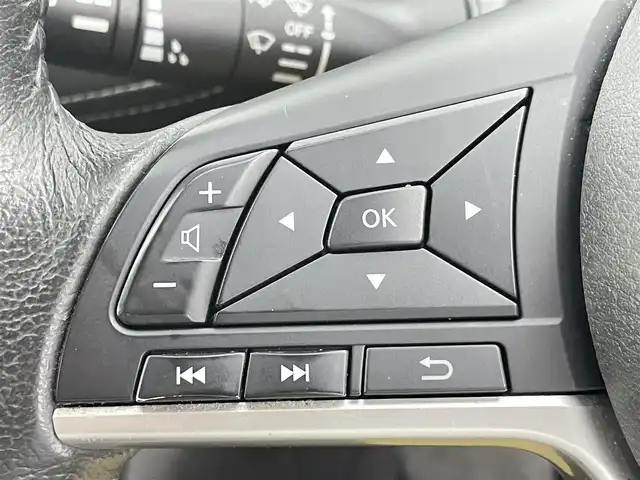 日産 セレナ ハイウェイスター G 千葉県 2016(平28)年 8.1万km シャイニングブルー 禁煙車　/純正９型ナビ　/　フルセグＴＶ　ＢＴ　ＣＤ　ＤＶＤ　/後席モニター　/全周囲カメラ　/両側電動スライドドア　/衝突軽減ブレーキ/車線逸脱警報　/クルーズコントロール　/衝突軽減システム　/ＥＴＣ　/ＬＥＤヘッドライト　/フォグランプ/ステアリングスイッチ/純正フロアマット