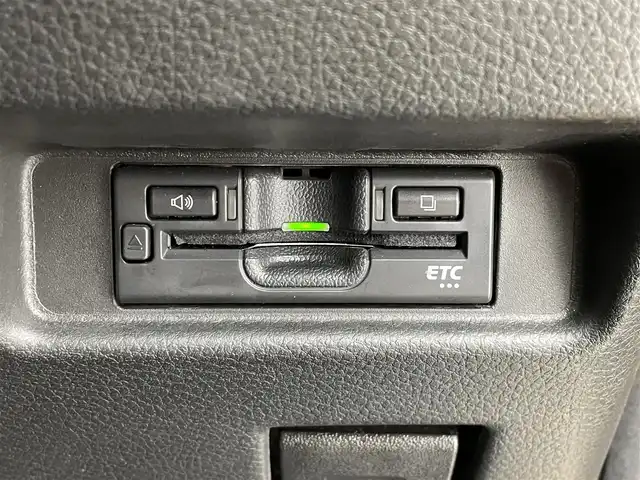 スズキ スペーシア ギア HYBRID XZターボ 宮城県 2022(令4)年 0.9万km アクティブイエロー/ガンメタリック2トーン 純正９型ナビ　/全周囲カメラ　/両側電動スライドドア　/ヘッドアップディスプレイ/スマートフォン連携　/シートヒーター　/パーキングセンサー　/レーダークルーズコントロール　/衝突軽減ブレーキ　/レーンキープアシスト　/ＬＥＤヘッドライト　/オートハイビーム　/フルセグＴＶ/CD/DVDプレーヤー/前後ドライブレコーダー/ビルトインETC/充電用USBポート/TVキャンセラー/純正14インチAW/禁煙車