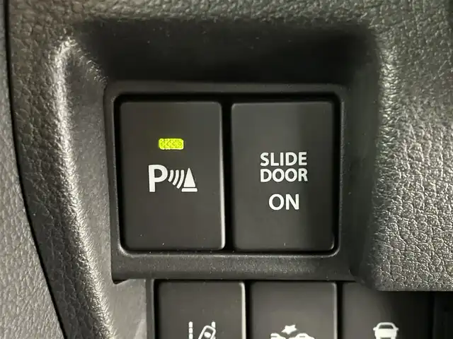 スズキ スペーシア ギア HYBRID XZターボ 宮城県 2022(令4)年 0.9万km アクティブイエロー/ガンメタリック2トーン 純正９型ナビ　/全周囲カメラ　/両側電動スライドドア　/ヘッドアップディスプレイ/スマートフォン連携　/シートヒーター　/パーキングセンサー　/レーダークルーズコントロール　/衝突軽減ブレーキ　/レーンキープアシスト　/ＬＥＤヘッドライト　/オートハイビーム　/フルセグＴＶ/CD/DVDプレーヤー/前後ドライブレコーダー/ビルトインETC/充電用USBポート/TVキャンセラー/純正14インチAW/禁煙車