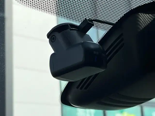 日産 セレナ e－パワー ハイウェイスター V 奈良県 2020(令2)年 4.8万km ブリリアントホワイトパール 2トーン 純正10インチナビ（MM520D-L）/（フルセグ/BT/CD/DVD）/純正フリップダウンモニター/プロパイロット/全方位モニター/ブラインドスポットモニター/前後コーナーセンサー/衝突軽減システム/レーンキープアシスト/両側パワースライドドア/前席シートヒーター/ステアリングヒーター/前方ドライブレコーダー（DH5-D）/デジタルインナーミラー/ETC/純正16インチAW/取り扱い説明書