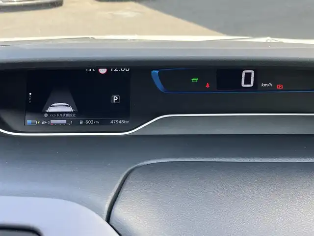 日産 セレナ e－パワー ハイウェイスター V 奈良県 2020(令2)年 4.8万km ブリリアントホワイトパール 2トーン 純正10インチナビ（MM520D-L）/（フルセグ/BT/CD/DVD）/純正フリップダウンモニター/プロパイロット/全方位モニター/ブラインドスポットモニター/前後コーナーセンサー/衝突軽減システム/レーンキープアシスト/両側パワースライドドア/前席シートヒーター/ステアリングヒーター/前方ドライブレコーダー（DH5-D）/デジタルインナーミラー/ETC/純正16インチAW/取り扱い説明書