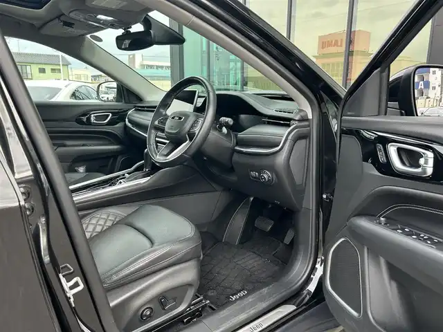 クライスラー・ジープ ジープ コマンダー リミテッド 石川県 2023(令5)年 2万km 黒 サンルーフ/メーカーナビ/全方位カメラ/レザーシート/パワーリアゲート/シートヒーター/BSM/ステアリングヒーター/シートメモリー/レーンキープ/衝突軽減/ETC２．０