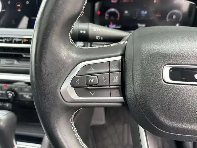 クライスラー・ジープ ジープ コマンダー リミテッド 石川県 2023(令5)年 2万km 黒 サンルーフ/メーカーナビ/全方位カメラ/レザーシート/パワーリアゲート/シートヒーター/BSM/ステアリングヒーター/シートメモリー/レーンキープ/衝突軽減/ETC２．０