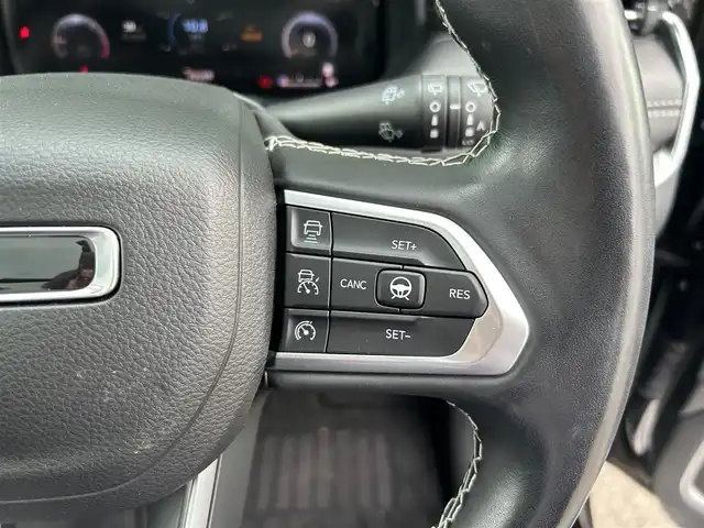 クライスラー・ジープ ジープ コマンダー リミテッド 石川県 2023(令5)年 2万km 黒 サンルーフ/メーカーナビ/全方位カメラ/レザーシート/パワーリアゲート/シートヒーター/BSM/ステアリングヒーター/シートメモリー/レーンキープ/衝突軽減/ETC２．０