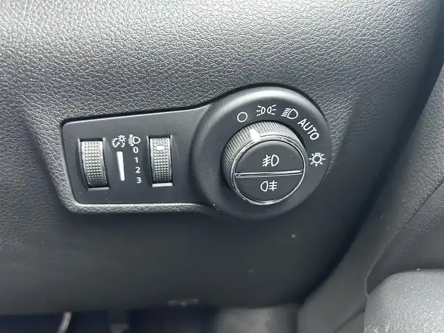 クライスラー・ジープ ジープ コマンダー リミテッド 石川県 2023(令5)年 2万km 黒 サンルーフ/メーカーナビ/全方位カメラ/レザーシート/パワーリアゲート/シートヒーター/BSM/ステアリングヒーター/シートメモリー/レーンキープ/衝突軽減/ETC２．０