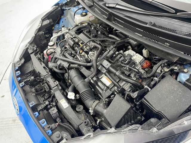 トヨタ ヤリス ハイブリッド Z 宮城県 2020(令2)年 8万km ブラック/シアンメタリック 禁煙車/ヘッドアップディスプレイ/トヨタセーフティーセンス/・レーダークルーズコントロール/・プリクラッシュセーフティーシステム/・パーキングサポートブレーキ/・ロードサインアシスト/・レーントレーシングアシスト/・クリアランスソナー/純正8インチディスプレイオーディオ/・BT.AM.FM.USB.Miracast/バックカメラ/前席シートヒーター/AC100V充電/ビルトインETC/純正ドライブレコーダー（F）/革巻きステアリング/ステアリングスイッチ/プッシュスタート/スマートキー2個/純正フロアマット/純正16インチアルミホイール/15インチアルミホイール付き冬タイヤ積込/ヘッドライトレベライザー/アイドリングストップ/横滑り防止機能