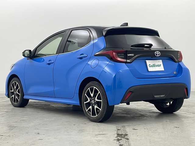 トヨタ ヤリス ハイブリッド Z 宮城県 2020(令2)年 8万km ブラック/シアンメタリック 禁煙車/ヘッドアップディスプレイ/トヨタセーフティーセンス/・レーダークルーズコントロール/・プリクラッシュセーフティーシステム/・パーキングサポートブレーキ/・ロードサインアシスト/・レーントレーシングアシスト/・クリアランスソナー/純正8インチディスプレイオーディオ/・BT.AM.FM.USB.Miracast/バックカメラ/前席シートヒーター/AC100V充電/ビルトインETC/純正ドライブレコーダー（F）/革巻きステアリング/ステアリングスイッチ/プッシュスタート/スマートキー2個/純正フロアマット/純正16インチアルミホイール/15インチアルミホイール付き冬タイヤ積込/ヘッドライトレベライザー/アイドリングストップ/横滑り防止機能