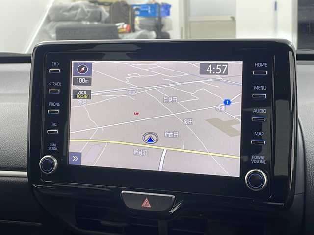 トヨタ ヤリス ハイブリッド Z 宮城県 2020(令2)年 8万km ブラック/シアンメタリック 禁煙車/ヘッドアップディスプレイ/トヨタセーフティーセンス/・レーダークルーズコントロール/・プリクラッシュセーフティーシステム/・パーキングサポートブレーキ/・ロードサインアシスト/・レーントレーシングアシスト/・クリアランスソナー/純正8インチディスプレイオーディオ/・BT.AM.FM.USB.Miracast/バックカメラ/前席シートヒーター/AC100V充電/ビルトインETC/純正ドライブレコーダー（F）/革巻きステアリング/ステアリングスイッチ/プッシュスタート/スマートキー2個/純正フロアマット/純正16インチアルミホイール/15インチアルミホイール付き冬タイヤ積込/ヘッドライトレベライザー/アイドリングストップ/横滑り防止機能