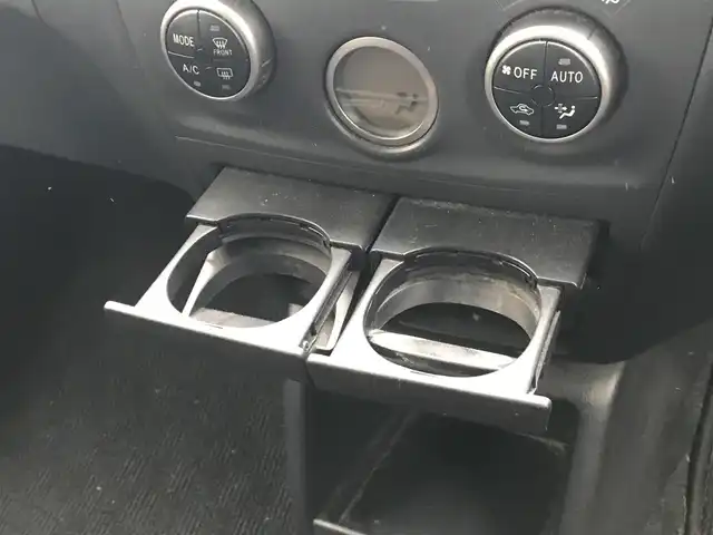 トヨタ ｂＢ Z Lパッケージ 富山県 2013(平25)年 7.8万km ブライトシルバーM 純正ナビ/フルセグTV/Bluetooth/スマートキー/ウインカーミラー/電動格納ミラー/ヘッドライトレベライザー/フォグランプ/パワーウインドウ/AAC