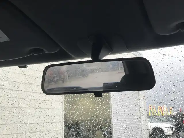 トヨタ ｂＢ Z Lパッケージ 富山県 2013(平25)年 7.8万km ブライトシルバーM 純正ナビ/フルセグTV/Bluetooth/スマートキー/ウインカーミラー/電動格納ミラー/ヘッドライトレベライザー/フォグランプ/パワーウインドウ/AAC