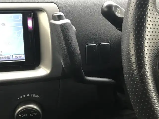 トヨタ ｂＢ Z Lパッケージ 富山県 2013(平25)年 7.8万km ブライトシルバーM 純正ナビ/フルセグTV/Bluetooth/スマートキー/ウインカーミラー/電動格納ミラー/ヘッドライトレベライザー/フォグランプ/パワーウインドウ/AAC