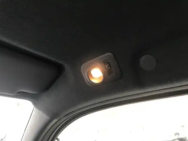 トヨタ ｂＢ Z Lパッケージ 富山県 2013(平25)年 7.8万km ブライトシルバーM 純正ナビ/フルセグTV/Bluetooth/スマートキー/ウインカーミラー/電動格納ミラー/ヘッドライトレベライザー/フォグランプ/パワーウインドウ/AAC