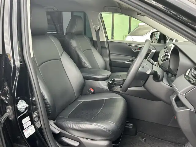 トヨタ ＲＡＶ４ X 島根県 2021(令3)年 6.4万km アティチュードブラックマイカ 登録時走行距離63978km/純正メーカーナビ/フルセグTV/クルーズコントロール（追従走行あり）/バックカメラ/コーナーセンサー前後/社外フルエアロ（ROWEN）/ブラインドスポットモニター/レーンキープアシスト/オートマチックハイビーム/LEDライト/ハーフレザーシート/デジタルインナーミラードラレコ付き/社外ドライブレコーダー/純正アルミホイール/純正フロアマット/ウィンカーミラー/ETC/プッシュスタート/保証書/取扱説明書