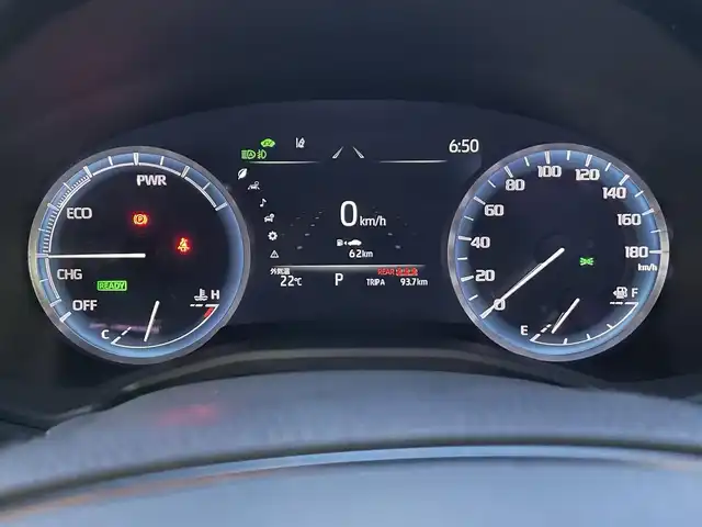 トヨタ クラウン ハイブリッド RS アドバンス 大阪府 2022(令4)年 3.6万km シルバーマイカM ワンオーナー/禁煙車/純正ナビ（12.3インチ）/（FM/AM・TV・DVD/CD・Bluetooth）/プリクラッシュセーフティー/クリアランスソナー/ブラインドスポットモニター/レーダークルーズコントロール/ロードサインアシスト/ドライブモード/（ノーマル・コンフォート・スポーツS・スポーツS＋・エコ）/純正18インチアルミホイール/ドライブレコーダー(前後)/ハンドルヒーター/シートヒーター/ブレーキホールド/USB端子X2/ETC2.0/本革巻きステアリング/取扱説明書/保証書