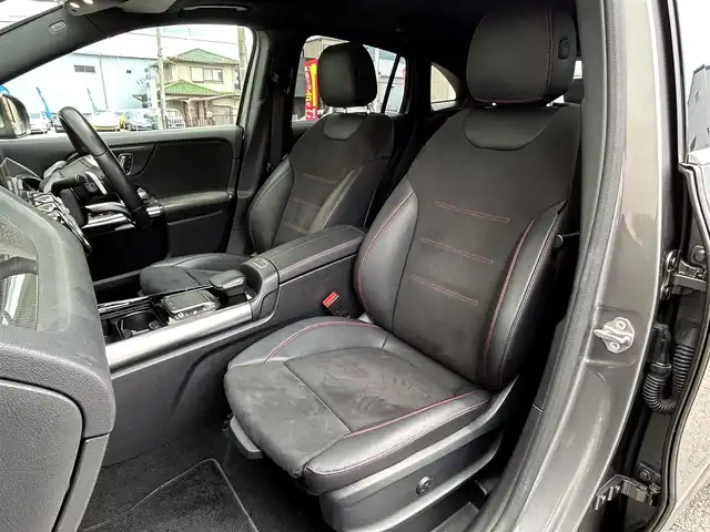 メルセデス・ベンツ ＧＬＡ２００ｄ 4マチック 大阪府 2020(令2)年 6.3万km マウンテングレー 純正１０インチナビ/(フルセグ/BT/CD/DVD)/パノラマルーフ/レーダークルーズコントロール/全方位モニター/ブラインドスポットモニター/パドルシフト/衝突軽減システム/レーンキープアシスト/前後コーナーセンサー/電動リアゲート/ハーフレザーシート/前席パワーシート/前席シートヒーター/純正１９インチAW/ETC2.0/保証書/取扱説明書/スペアキー　あり
