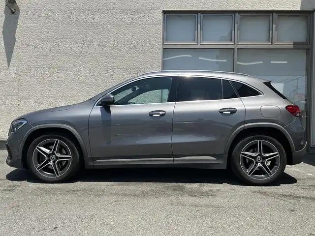 メルセデス・ベンツ ＧＬＡ２００ｄ 4マチック 大阪府 2020(令2)年 6.3万km マウンテングレー 純正１０インチナビ/(フルセグ/BT/CD/DVD)/パノラマルーフ/レーダークルーズコントロール/全方位モニター/ブラインドスポットモニター/パドルシフト/衝突軽減システム/レーンキープアシスト/前後コーナーセンサー/電動リアゲート/ハーフレザーシート/前席パワーシート/前席シートヒーター/純正１９インチAW/ETC2.0/保証書/取扱説明書/スペアキー　あり