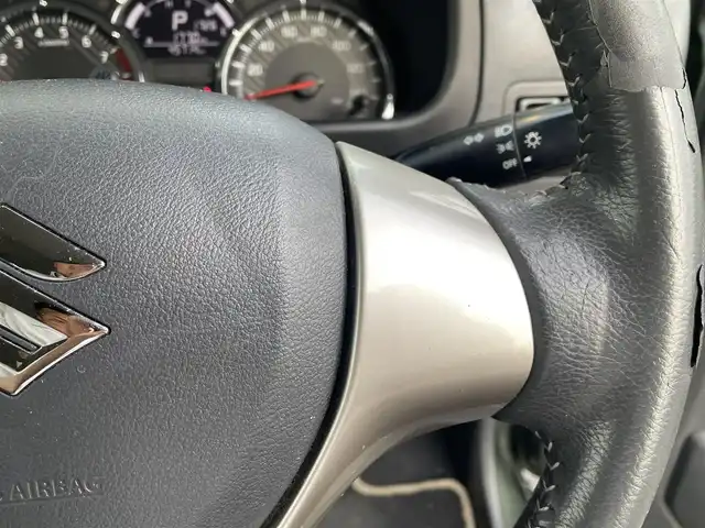 スズキ ジムニー ランドベンチャー 道央・札幌 2016(平28)年 4.6万km クールカーキPM ・４WD/・純正ナビ/　CD＆DVD＆BT＆TV/・シートヒーター/・ミラーヒーター/・社外マフラー/・ETC/・電動格納ミラー/・ステアリングスイッチ/・純正フロアマット/・ウィンカーミラー/・リモコンキー/・フォグライト/・スペアキー