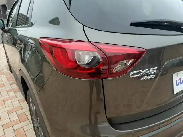 マツダ ＣＸ－５ XD Lパッケージ 新潟県 2016(平28)年 10.9万km チタニウムフラッシュマイカ (株)IDOMが運営する【じしゃロン新潟店】の自社ローン専用車両になります。/こちらは現金またはオートローンご利用時の価格です。自社ローンご希望の方は別途その旨お申付け下さい/ワンオーナー/4WD/純正SDナビ/FM/AM/CD/DVD視聴可能/フルセグTV視聴可能(走行中視聴不可)/Bluetooth/USB/AUX接続可能/バックカメラ/ETC/クルーズコントロール/プッシュスタート/電動パーキングブレーキ/シートメモリー機能/パワーシート(D席+N席)/シートヒーター(D席+N席)/レーンキープアシスト機能/電動格納ウィンカーミラー/コーナーセンサー(後方のみ)/スマートキー/取扱説明書