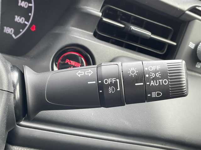 ホンダ ヴェゼル ハイブリッド e:HEV X 滋賀県 2023(令5)年 2.6万km メテオロイドグレーメタリック 純正９型ナビ/CD/DVD/SD/USB/Bluetooth/ETC/バックカメラ/ホンダセンシング/追従クルーズコントロール/前後ドライブレコーダー/プッシュスタート/スマートキー/LEDヘッドライト/オートハイビーム/純正アルミホイール