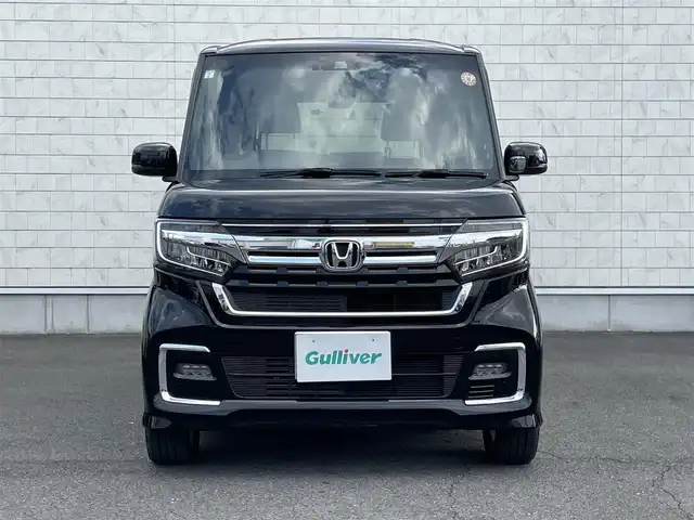 ホンダ Ｎ ＢＯＸ カスタム L ターボ 群馬県 2021(令3)年 4万km クリスタルブラックパール ホンダセンシング/・衝突軽減ブレーキ/・先行車発進お知らせ/・路外逸脱抑制機能/・標識認識機能/・アダプティブクルーズコントロール/・車線維持支援システム/・オートハイビーム/純正SDナビ/　　Bluetooth/フルセグ/CD/DVD/SD/    FM/AM/USB/ipod/AUX/バックカメラ/両側パワースライドドア/オートLEDヘッドライト/ハーフレザー/前席シートヒーター/4WD/パーキングセンサー/プッシュスタート/ステアリングスイッチ/純正フロアマット/純正15アルミホイール/前後ドライブレコーダー/ビルドインETC