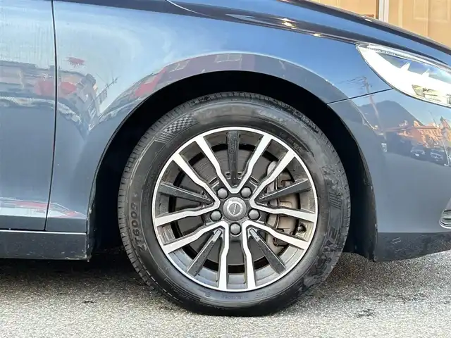 ボルボ Ｖ４０ T3 タックエディション 福岡県 2019(平31)年 3.5万km デニムブルーメタリック ナビ　/バックカメラ　/コーナーセンサー　/ＣＤ／ＤＶＤ　/ＡＣＣ　/ＢＳＭ　/レーンキープ　/衝突軽減Ｂ　/ハーフレザーシート　/シートヒーター　/スマートキー　/ＬＥＤヘッドライト　/純正１６インチＡＷ　/ＥＴＣ