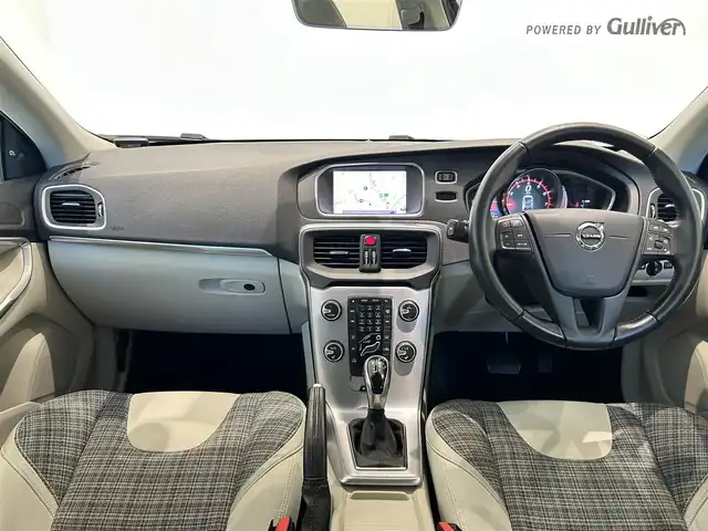 ボルボ Ｖ４０ T3 タックエディション 福岡県 2019(平31)年 3.5万km デニムブルーメタリック ナビ　/バックカメラ　/コーナーセンサー　/ＣＤ／ＤＶＤ　/ＡＣＣ　/ＢＳＭ　/レーンキープ　/衝突軽減Ｂ　/ハーフレザーシート　/シートヒーター　/スマートキー　/ＬＥＤヘッドライト　/純正１６インチＡＷ　/ＥＴＣ