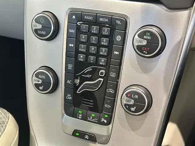 ボルボ Ｖ４０ T3 タックエディション 福岡県 2019(平31)年 3.5万km デニムブルーメタリック ナビ　/バックカメラ　/コーナーセンサー　/ＣＤ／ＤＶＤ　/ＡＣＣ　/ＢＳＭ　/レーンキープ　/衝突軽減Ｂ　/ハーフレザーシート　/シートヒーター　/スマートキー　/ＬＥＤヘッドライト　/純正１６インチＡＷ　/ＥＴＣ