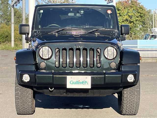 クライスラー・ジープ ジープ ラングラー アンリミテッド サハラ 道央・札幌 2012(平24)年 7.3万km ブラックフォレストグリーン ４WD/社外メモリーナビ/CD/DVD/BT/フルセグ/横滑り防止装置/クルーズコントロール/バックカメラ/サイドカメラ/ETC/トランスファレバー/ドライブレコーダー/革巻きステアリング/ステアリングリモコン/MTモード付AT/リモコンキー/ハロゲンヘッドライト/オートライト/フォグランプ/ヘッドライトレベライザー/ヒーテッドドアミラー/スペアキー/純正AW付冬タイヤ積込/265/65/R17/2019年/山8mm