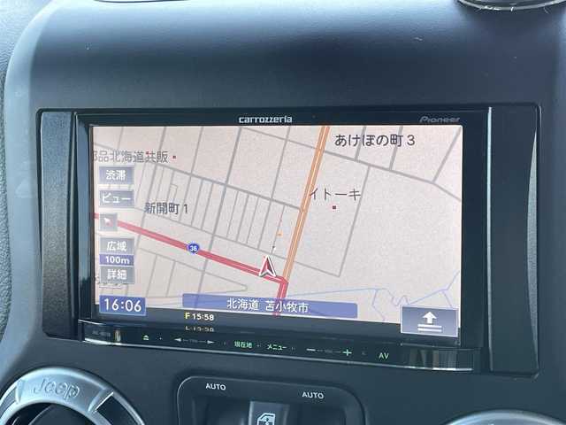 クライスラー・ジープ ジープ ラングラー アンリミテッド サハラ 道央・札幌 2012(平24)年 7.3万km ブラックフォレストグリーン ４WD/社外メモリーナビ/CD/DVD/BT/フルセグ/横滑り防止装置/クルーズコントロール/バックカメラ/サイドカメラ/ETC/トランスファレバー/ドライブレコーダー/革巻きステアリング/ステアリングリモコン/MTモード付AT/リモコンキー/ハロゲンヘッドライト/オートライト/フォグランプ/ヘッドライトレベライザー/ヒーテッドドアミラー/スペアキー/純正AW付冬タイヤ積込/265/65/R17/2019年/山8mm