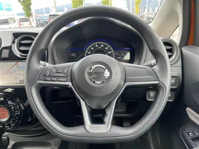 日産 ノート e－パワー X 山梨県 2018(平30)年 1.5万km プレミアムコロナオレンジ 純正メモリナビ(MJ117D-W)/純正CD/Bluetooth接続/フルセグTV/バックカメラ/ETC/エマージェンシーブレーキ/車線逸脱抑制機能/ステアリングスイッチ/スペアキー/取扱説明書/保証書