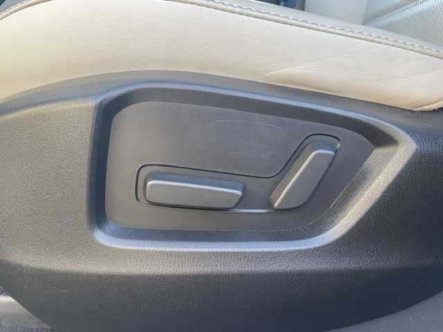 マツダ ＣＸ－５ XD Lパッケージ 三重県 2017(平29)年 13.5万km スノーフレイクホワイトパールマイカ メーカーオプション/・地デジTV/CD/DVD/アドバンスドスマートシティブレーキサポート/後退時スマートシティブレーキサポート/誤発進抑制制御/スマートブレーキサポート/レーダークルーズコントロール/ブラインドスポットモニタリング/車線逸脱警報システム/レーンキープアシストシステム/リアパーキングセンサー/ドライバーアテンションアラート/純正SDナビ/フルセグTV/【CD/DVD/Bluetooth/USB/AUX】/サイド/バックカメラ/ETC/ドライブレコーダー/ヘッドアップディスプレイ/パワーバックドア/レザーシート/全席シートヒーター/D/N席パワーシート/オートライト/アダプティブLEDヘッドランプ/シグネチャーLEDランプ/フロントフォグランプ/225/55R19インチ純正AW/プッシュスタート/スマートキー/スペアキー/純正フロアマット