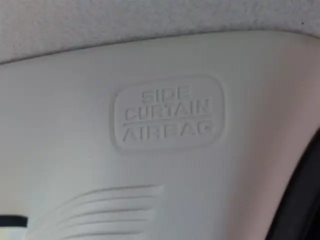 ホンダ Ｎ ＢＯＸ スラッシュ G Lインテリアカラーパッケージ 東京都 2016(平28)年 5.3万km クリスタルブラックパール ダイナースタイル/あんしんパッケージ/・シティブレーキアクティブシステム/・サイドエアバッグ/・カーテンエアバッグ/モード切替ステアリング/プッシュスタート/純正ナビ/フルセグTV/バックカメラ/ETC/ドライブレコーダー/赤革シート/ベンチシート/HIDヘッドライト/オートライト/ドアバイザー/スマートキー