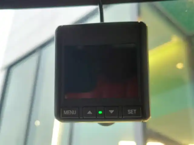 ホンダ Ｎ ＢＯＸ スラッシュ G Lインテリアカラーパッケージ 東京都 2016(平28)年 5.3万km クリスタルブラックパール ダイナースタイル/あんしんパッケージ/・シティブレーキアクティブシステム/・サイドエアバッグ/・カーテンエアバッグ/モード切替ステアリング/プッシュスタート/純正ナビ/フルセグTV/バックカメラ/ETC/ドライブレコーダー/赤革シート/ベンチシート/HIDヘッドライト/オートライト/ドアバイザー/スマートキー