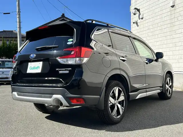 スバル フォレスター ハイブリッド アドバンス 山形県 2018(平30)年 8万km クリスタルブラックシリカ 禁煙車/4WD/純正SDナビ/・TV/AM/FM/DVD/Bluetooth/全車速追従機能クルーズコントロール/アクティブレーンキープアシスト/プリクラッシュブレーキ/先行車発進お知らせ/AT誤発進抑制制御/車線逸脱警報/横滑り防止装置/LEDヘッドライト/オートライト/フロントフォグランプ/ドライブレコーダー/電動パーキングブレーキ/ハーフレザーシート/パワーシート（D/N席）/シートヒーター（D/N席）/純正フロアマット/純正ドアバイザー/ETC