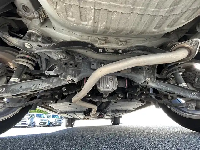 スバル フォレスター ハイブリッド アドバンス 山形県 2018(平30)年 8万km クリスタルブラックシリカ 禁煙車/4WD/純正SDナビ/・TV/AM/FM/DVD/Bluetooth/全車速追従機能クルーズコントロール/アクティブレーンキープアシスト/プリクラッシュブレーキ/先行車発進お知らせ/AT誤発進抑制制御/車線逸脱警報/横滑り防止装置/LEDヘッドライト/オートライト/フロントフォグランプ/ドライブレコーダー/電動パーキングブレーキ/ハーフレザーシート/パワーシート（D/N席）/シートヒーター（D/N席）/純正フロアマット/純正ドアバイザー/ETC