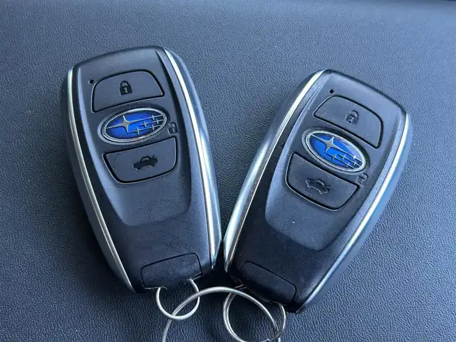 スバル フォレスター ハイブリッド アドバンス 山形県 2018(平30)年 8万km クリスタルブラックシリカ 禁煙車/4WD/純正SDナビ/・TV/AM/FM/DVD/Bluetooth/全車速追従機能クルーズコントロール/アクティブレーンキープアシスト/プリクラッシュブレーキ/先行車発進お知らせ/AT誤発進抑制制御/車線逸脱警報/横滑り防止装置/LEDヘッドライト/オートライト/フロントフォグランプ/ドライブレコーダー/電動パーキングブレーキ/ハーフレザーシート/パワーシート（D/N席）/シートヒーター（D/N席）/純正フロアマット/純正ドアバイザー/ETC