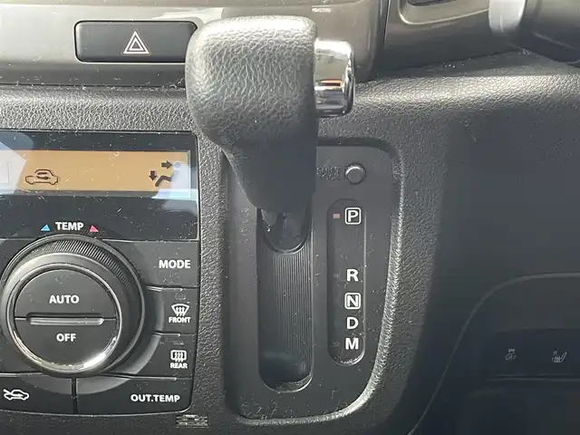 スズキ スペーシア カスタム Z ターボ 佐賀県 2017(平29)年 6.6万km ブリスクブルーM 衝突軽減ブレーキ/クルーズコントロール/車線逸脱警報/純正ナビ/・TV/CD/DVD/BT/アラウンドビューモニター/前方ドライブレコーダー(DRV-240)/純正15インチAW/運転席ヒートシーター/パドルシフト/ワンタッチパワースライド/LEDヘッドライト/オートライト/ETC/プッシュスタート/フロアマット/スペアキー×1/取扱説明書/保証書