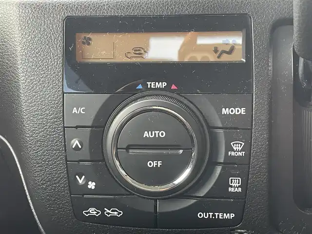 スズキ スペーシア カスタム Z ターボ 佐賀県 2017(平29)年 6.6万km ブリスクブルーM 衝突軽減ブレーキ/クルーズコントロール/車線逸脱警報/純正ナビ/・TV/CD/DVD/BT/アラウンドビューモニター/前方ドライブレコーダー(DRV-240)/純正15インチAW/運転席ヒートシーター/パドルシフト/ワンタッチパワースライド/LEDヘッドライト/オートライト/ETC/プッシュスタート/フロアマット/スペアキー×1/取扱説明書/保証書