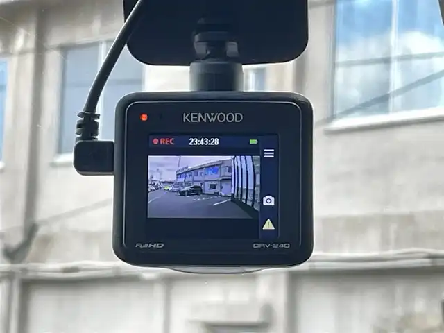 スズキ スペーシア カスタム Z ターボ 佐賀県 2017(平29)年 6.6万km ブリスクブルーM 衝突軽減ブレーキ/クルーズコントロール/車線逸脱警報/純正ナビ/・TV/CD/DVD/BT/アラウンドビューモニター/前方ドライブレコーダー(DRV-240)/純正15インチAW/運転席ヒートシーター/パドルシフト/ワンタッチパワースライド/LEDヘッドライト/オートライト/ETC/プッシュスタート/フロアマット/スペアキー×1/取扱説明書/保証書