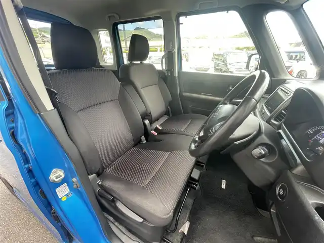 スズキ スペーシア カスタム Z ターボ 佐賀県 2017(平29)年 6.6万km ブリスクブルーM 衝突軽減ブレーキ/クルーズコントロール/車線逸脱警報/純正ナビ/・TV/CD/DVD/BT/アラウンドビューモニター/前方ドライブレコーダー(DRV-240)/純正15インチAW/運転席ヒートシーター/パドルシフト/ワンタッチパワースライド/LEDヘッドライト/オートライト/ETC/プッシュスタート/フロアマット/スペアキー×1/取扱説明書/保証書