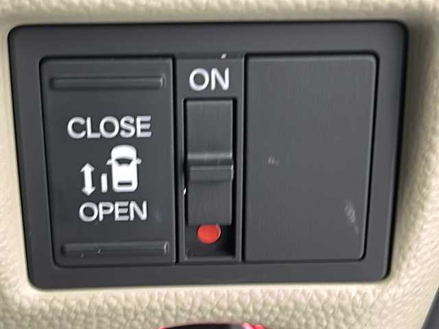 ホンダ Ｎ ＢＯＸ G EX ホンダセンシング 福島県 2018(平30)年 2万km ルナシルバーM /禁煙車//４WD//ディーラーSDナビ//Bluetooth//フルセグテレビ//スマートキー//プッシュスタート//アダプティブクルーズコントロール//衝突被害軽減システム//横滑り防止装置//コーナーセンサー(前のみ)//レーンキープアシスト//ビルトインETC//バックカメラ//USB端子//純正フロアマット//シートヒーター(D/N席)//片側パワースライドドア//盗難防止装置//オートライト//LEDヘッドライト//カーテンエアバック//ドアバイザー//サンシェード