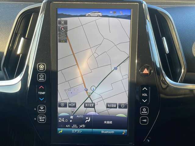 トヨタ プリウス ＰＨＶ A ユーティリティプラス 茨城県 2018(平30)年 1.9万km シルバーM 純正SDナビ/(Bluetooth/USB/バックカメラ/フルセグTV)/トヨタセーフティセンス/　プリクラッシュブレーキ/　レーンアシスト/　オートマチックハイビーム/アダプティブクルーズコントロール/パーキングアシスト/シートヒーター/ETC2.0/横滑り防止装置/コーナーセンサー/LEDオートライト/アイドリングストップ/スマートキー/プッシュスタート/冷房AAC/ドライブレコーダー/純正フロアマット/15インチ純正アルミホイール