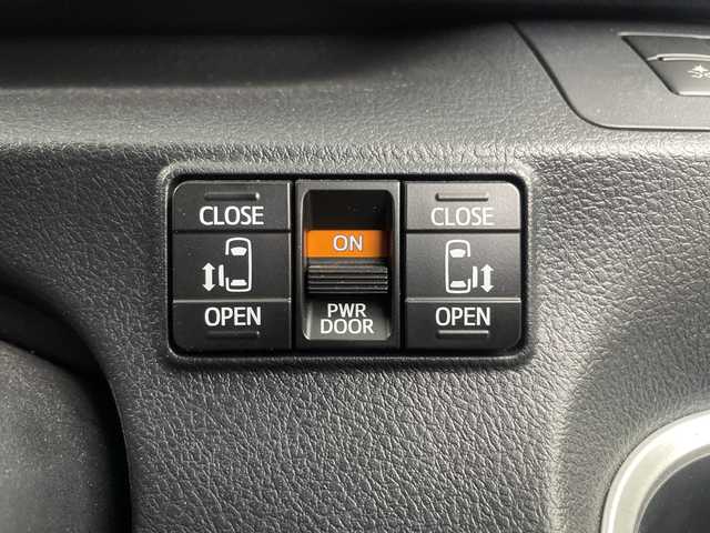 トヨタ シエンタ G クエロ 埼玉県 2018(平30)年 2.8万km ホワイトパールクリスタルシャイン 純正ナビ/　(Bluetooth/CD/DVD/FM/AM)/フルセグテレビ/バックカメラ/ビルトインETC/前方ドライブレコーダー/両側パワースライドドア/ハーフレザーシート/衝突被害軽減ブレーキ/車線逸脱警報/クリアランスソナー/オートハイビーム/オートLEDライト/フォグランプ/プッシュスタート/アイドリングストップ/社外15インチアルミホイール